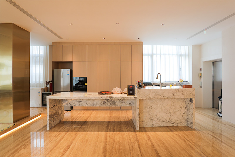 Masă insulă de bucătărie